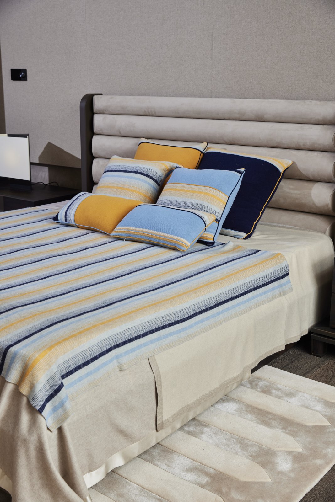 Tibetan Pulu Handmade Cashmere Blanket