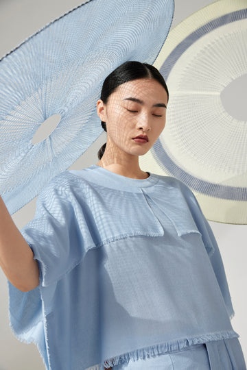 Women's super fine cashmere cape-style crewneck top