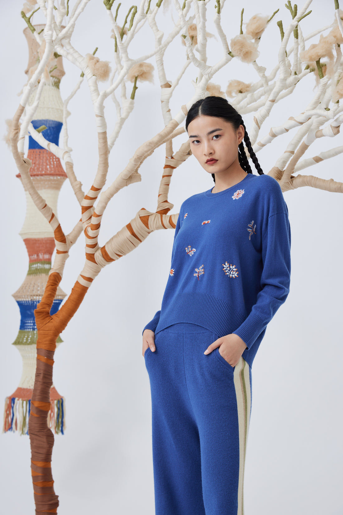 Women's knit cashmere hand-embroidered top