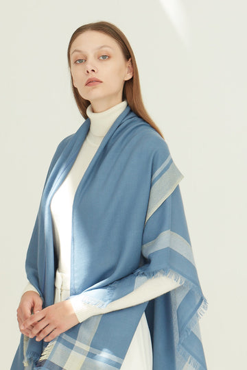 Super fine baby-cashmere shawl/cape