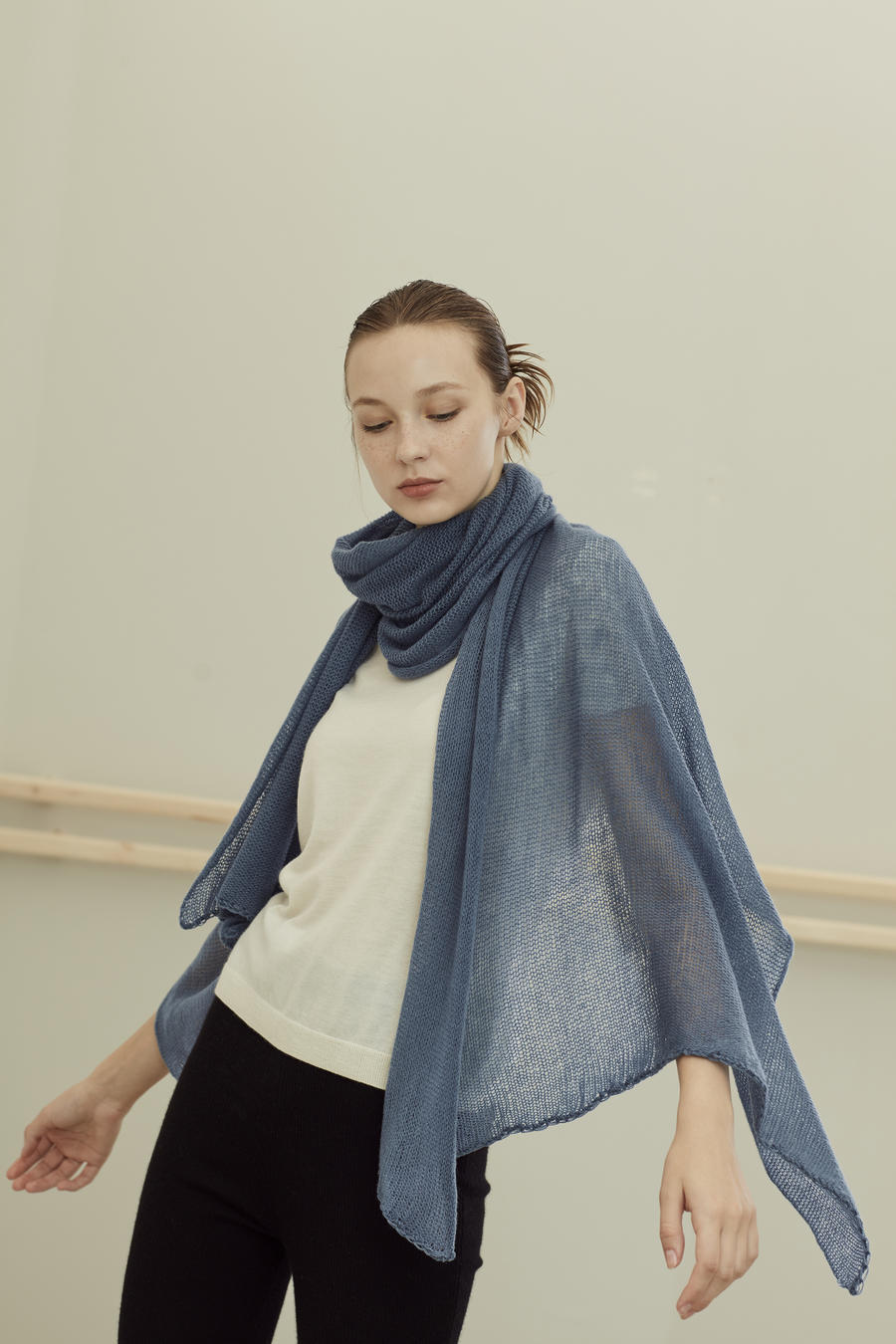 Cashmere crocheted scarf